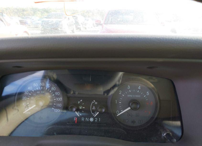 Photo 7 of 2007 Mercury Grand MARQUIS GS (VIN 2MEFM74V57X621256)