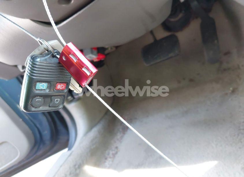 Photo 11 of 2007 Mercury Grand MARQUIS GS (VIN 2MEFM74V67X618818)