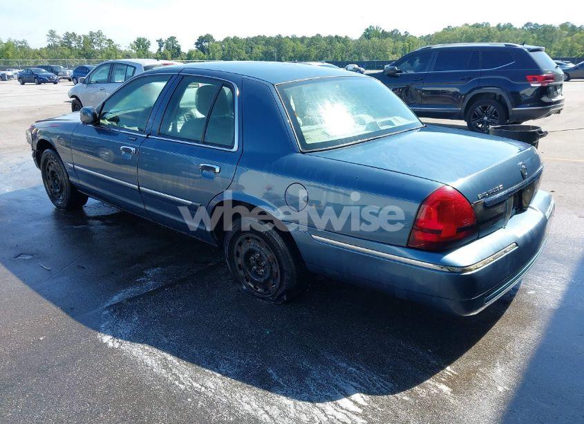 Photo 3 of 2007 Mercury Grand MARQUIS GS (VIN 2MEFM74V67X618818)