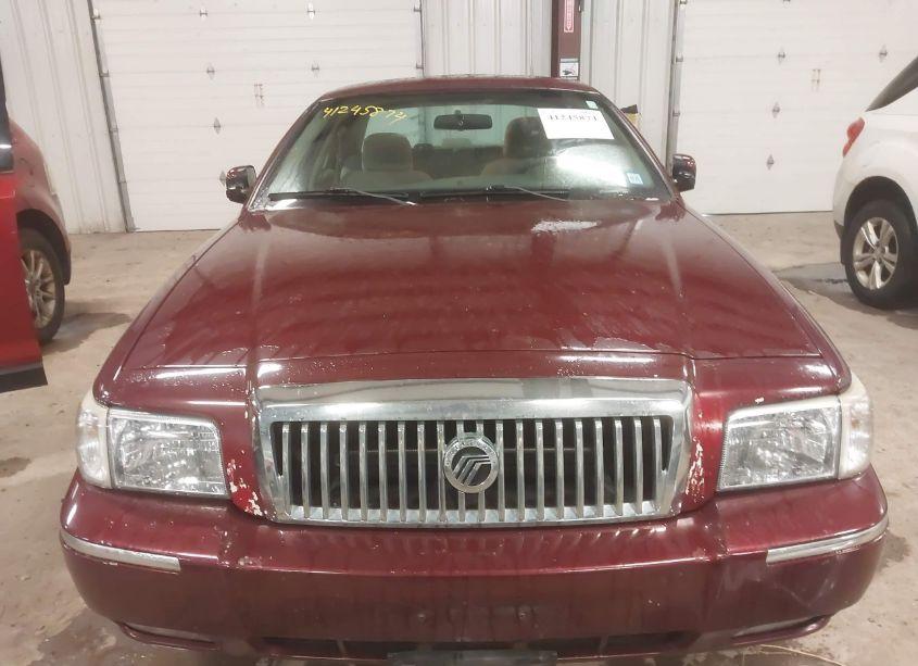 Photo 6 of 2008 Mercury Grand MARQUIS GS (VIN 2MEFM74V68X632042)