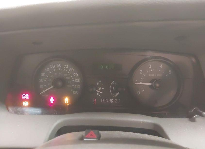 Photo 7 of 2008 Mercury Grand MARQUIS GS (VIN 2MEFM74V68X632042)