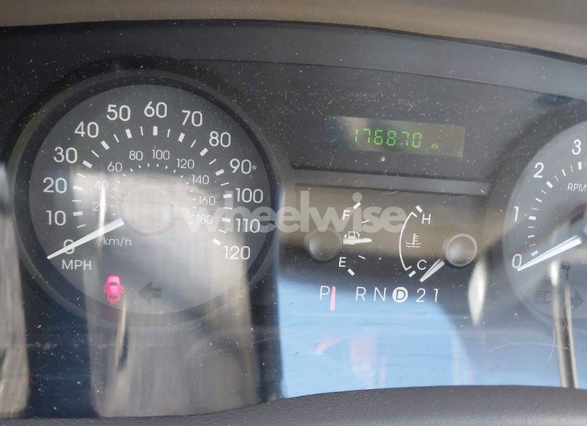 Photo 15 of 2006 Mercury Grand MARQUIS GS (VIN 2MEFM74V76X617532)