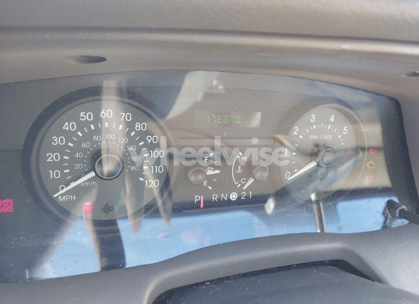 Photo 7 of 2006 Mercury Grand MARQUIS GS (VIN 2MEFM74V76X617532)