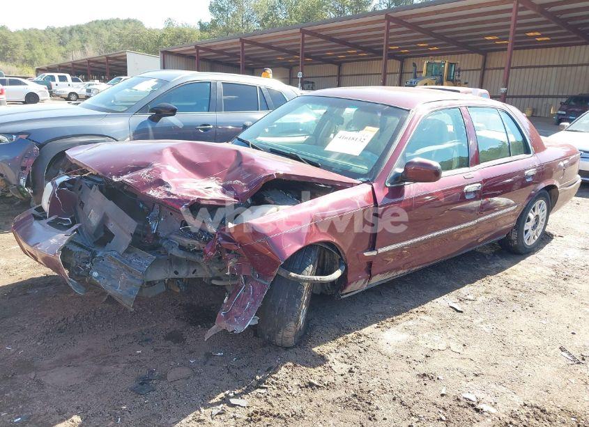 Photo 2 of 2007 Mercury Grand MARQUIS GS (VIN 2MEFM74V87X631537)