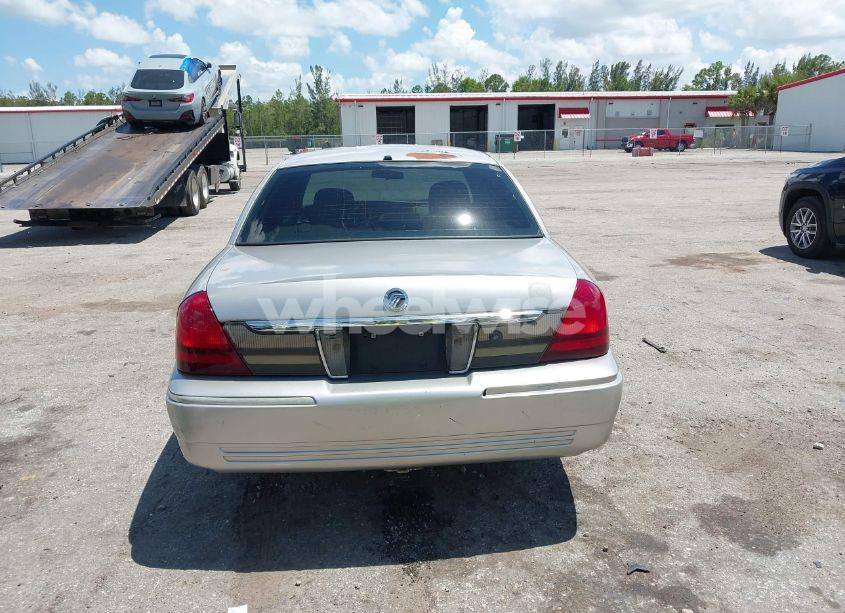 Photo 17 of 2007 Mercury Grand MARQUIS GS (VIN 2MEFM74V87X638956)