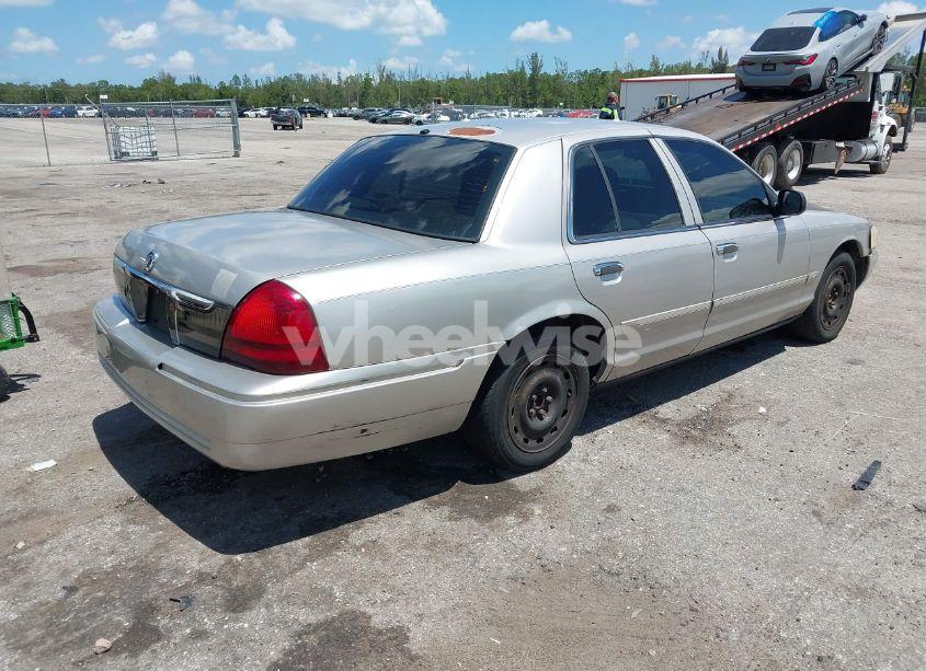 Photo 4 of 2007 Mercury Grand MARQUIS GS (VIN 2MEFM74V87X638956)