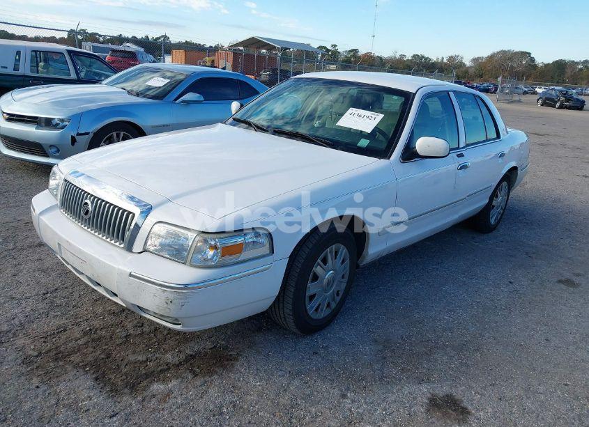 Photo 2 of 2008 Mercury Grand MARQUIS GS (VIN 2MEFM74V88X659257)