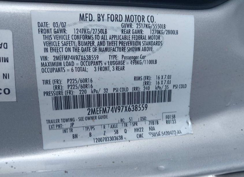 Photo 9 of 2007 Mercury Grand MARQUIS GS (VIN 2MEFM74V97X638559)