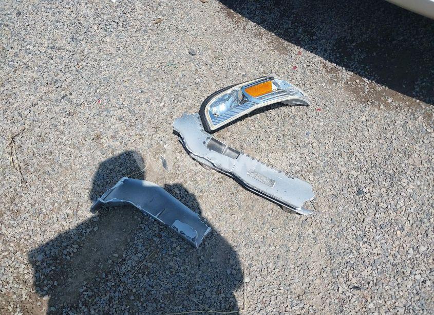 Photo 11 of 2008 Mercury Grand MARQUIS GS (VIN 2MEFM74V98X612481)