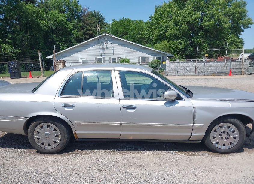 Photo 13 of 2008 Mercury Grand MARQUIS GS (VIN 2MEFM74V98X612481)