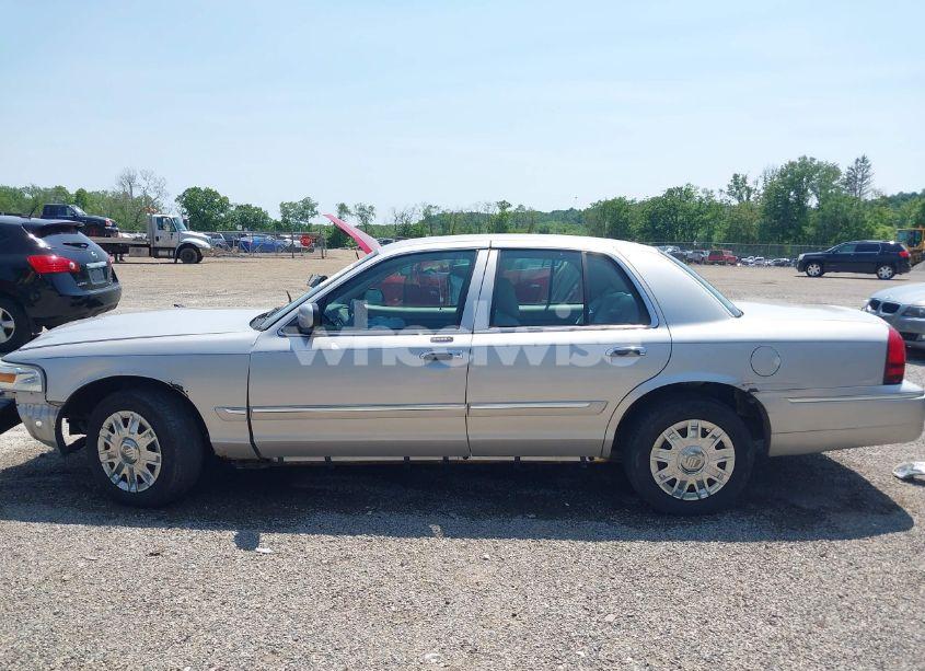 Photo 14 of 2008 Mercury Grand MARQUIS GS (VIN 2MEFM74V98X612481)