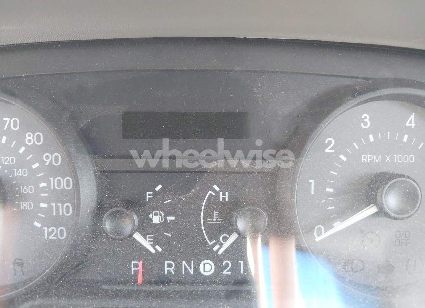 Photo 15 of 2008 Mercury Grand MARQUIS GS (VIN 2MEFM74V98X612481)