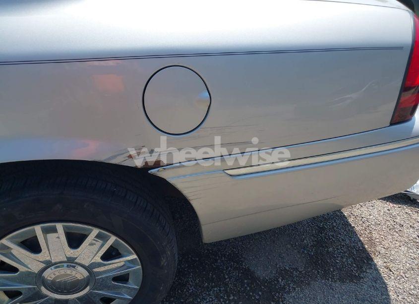 Photo 18 of 2008 Mercury Grand MARQUIS GS (VIN 2MEFM74V98X612481)