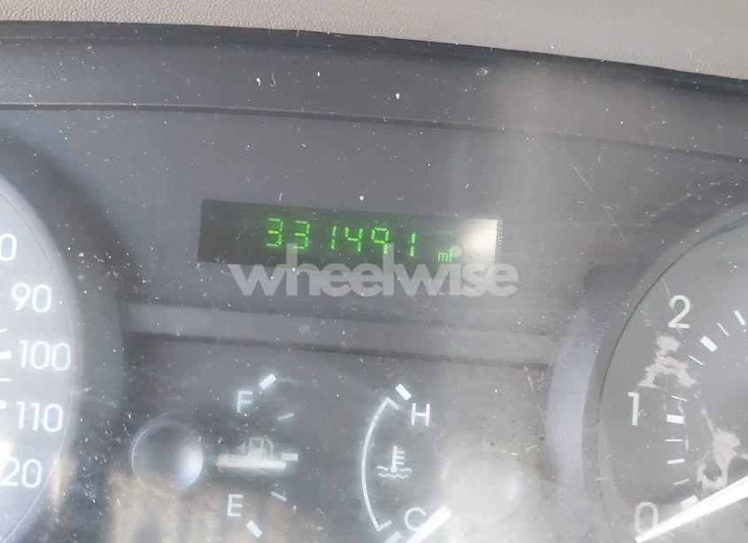 Photo 7 of 2007 Mercury Grand MARQUIS GS (VIN 2MEFM74VX7X616232)