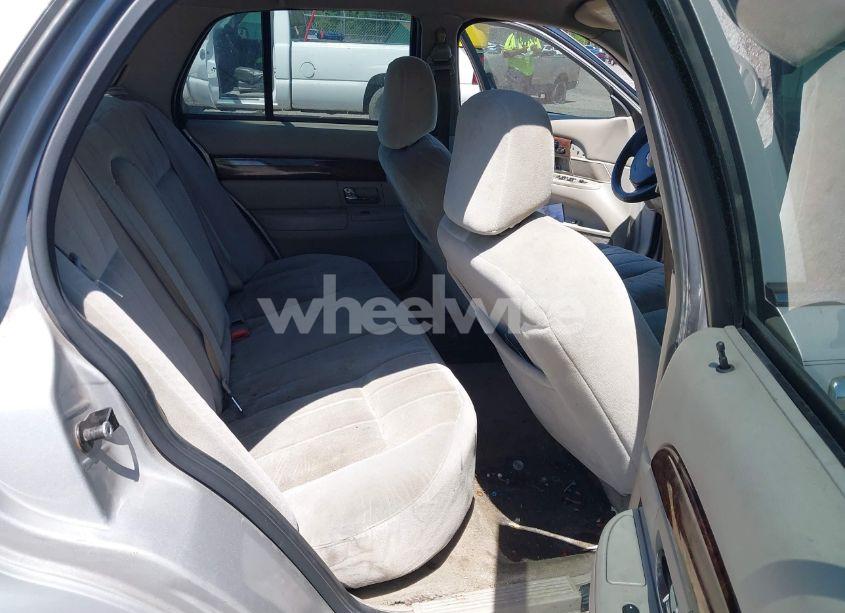 Photo 8 of 2007 Mercury Grand MARQUIS GS (VIN 2MEFM74VX7X616232)