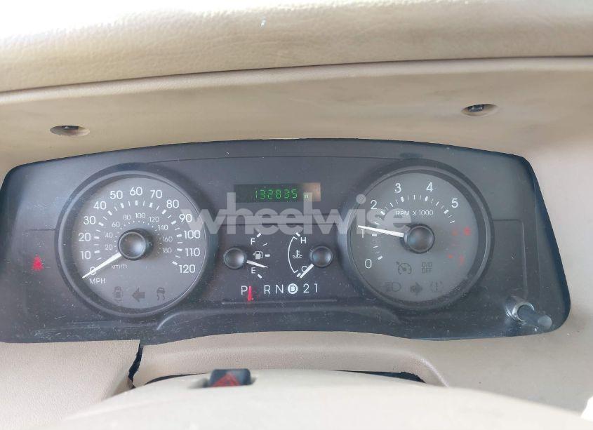 Photo 7 of 2008 Mercury Grand MARQUIS GS (VIN 2MEFM74VX8X608505)