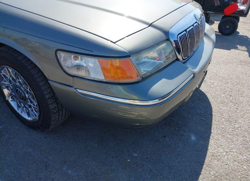 Photo 6 of 2002 Mercury Grand MARQUIS GS (VIN 2MEFM74W02X640461)
