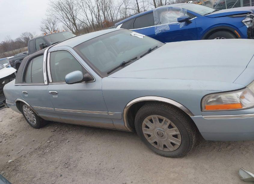 Photo 13 of 2003 Mercury Grand MARQUIS GS (VIN 2MEFM74W03X651719)