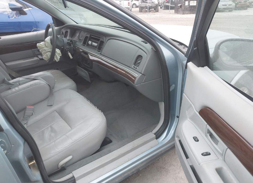 Photo 5 of 2003 Mercury Grand MARQUIS GS (VIN 2MEFM74W03X651719)
