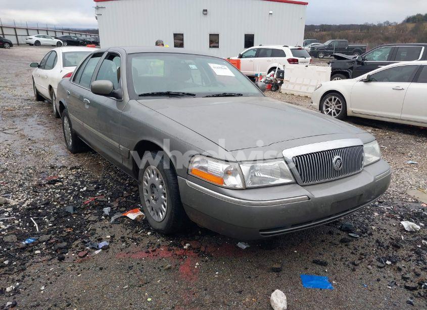 2004 Mercury Grand MARQUIS GS (VIN 2MEFM74W04X697990) main photo