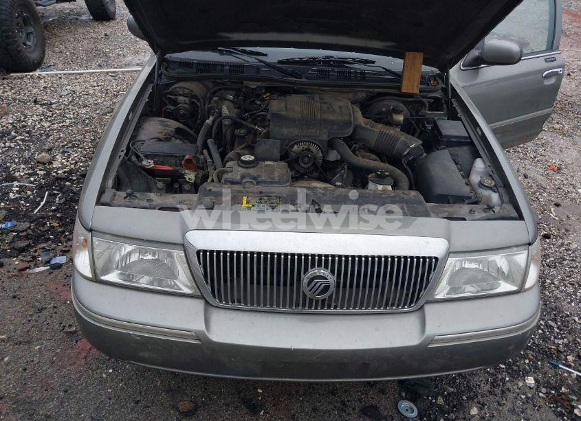 Photo 10 of 2004 Mercury Grand MARQUIS GS (VIN 2MEFM74W04X697990)