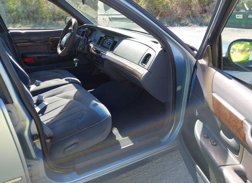 Photo 5 of 1999 Mercury Grand MARQUIS GS (VIN 2MEFM74W0XX676979)