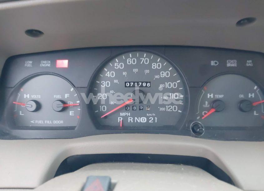 Photo 7 of 2005 Mercury Grand MARQUIS GS (VIN 2MEFM74W15X663591)