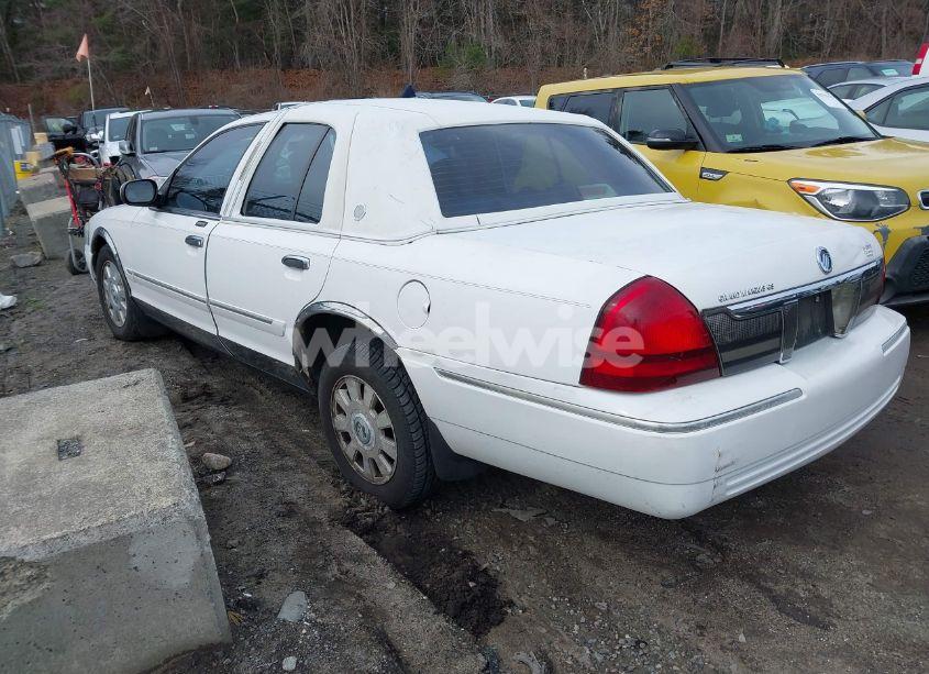 Photo 3 of 2007 Mercury Grand MARQUIS GS (VIN 2MEFM74W17X604351)