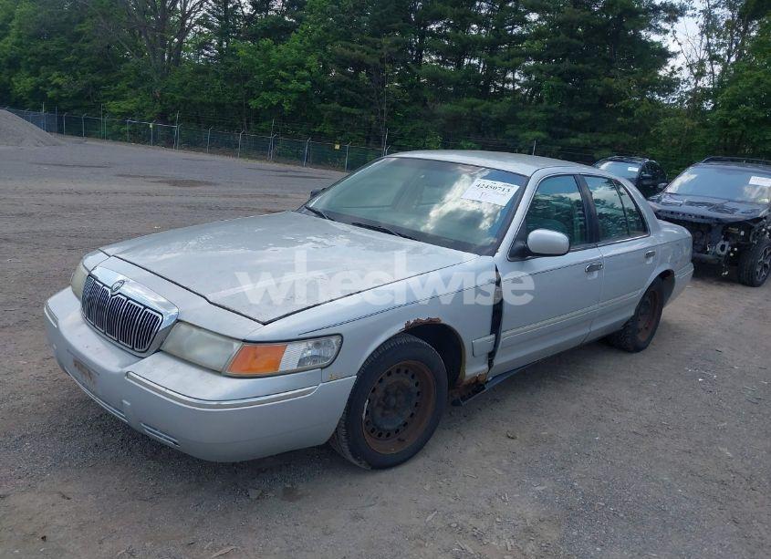 Photo 2 of 1999 Mercury Grand MARQUIS GS (VIN 2MEFM74W1XX617925)