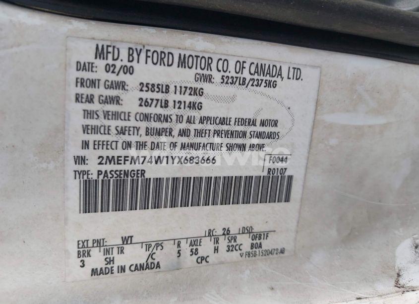 Photo 9 of 2000 Mercury Grand MARQUIS GS (VIN 2MEFM74W1YX683666)