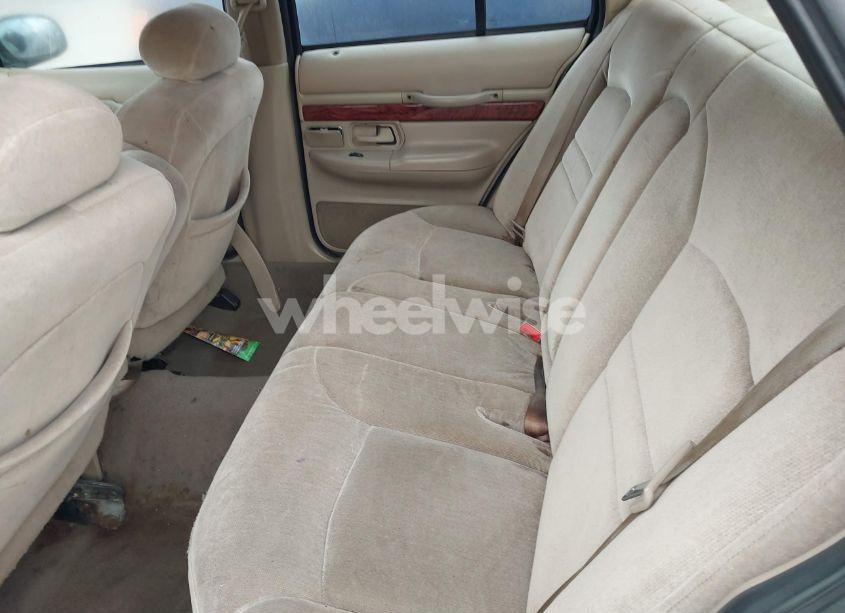 Photo 8 of 2002 Mercury Grand MARQUIS GS (VIN 2MEFM74W22X620731)