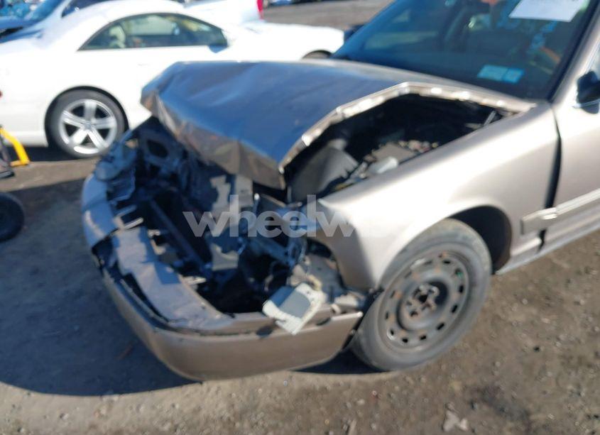 Photo 6 of 2005 Mercury Grand MARQUIS GS (VIN 2MEFM74W25X614142)