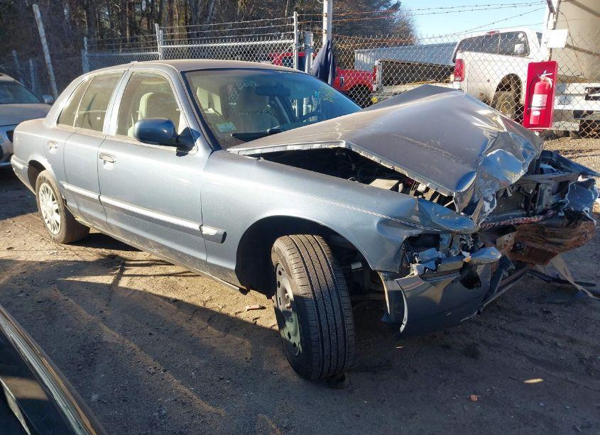 2007 Mercury Grand MARQUIS GS (VIN 2MEFM74W27X615990) main photo