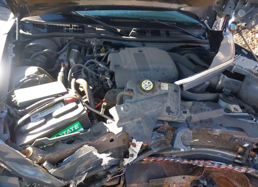 Photo 10 of 2007 Mercury Grand MARQUIS GS (VIN 2MEFM74W27X615990)