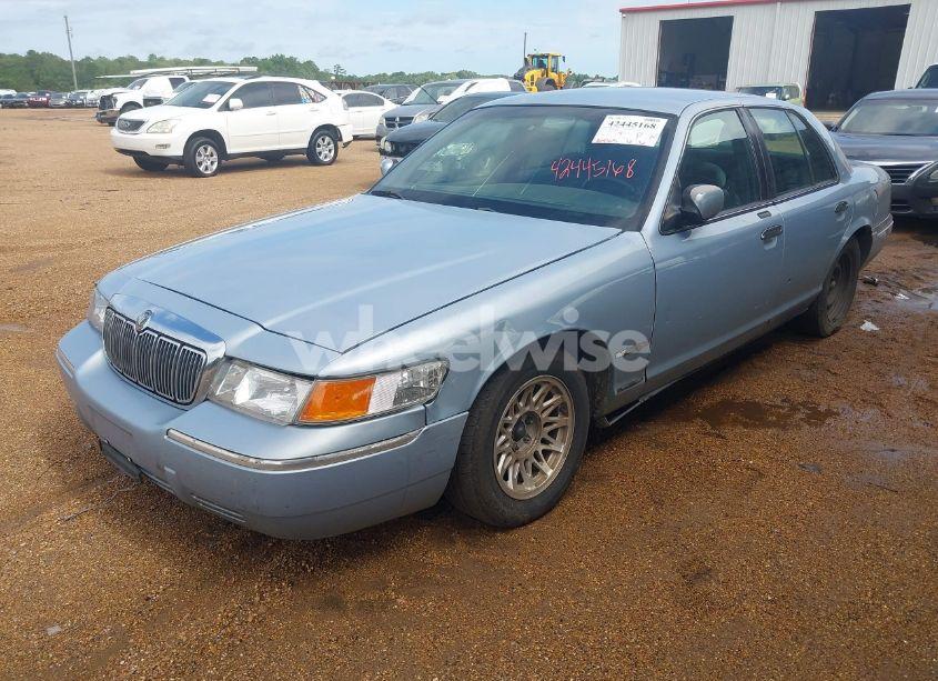 Photo 2 of 1999 Mercury Grand MARQUIS GS (VIN 2MEFM74W2XX702286)