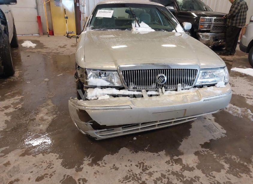 Photo 6 of 2004 Mercury Grand MARQUIS GS (VIN 2MEFM74W34X625603)