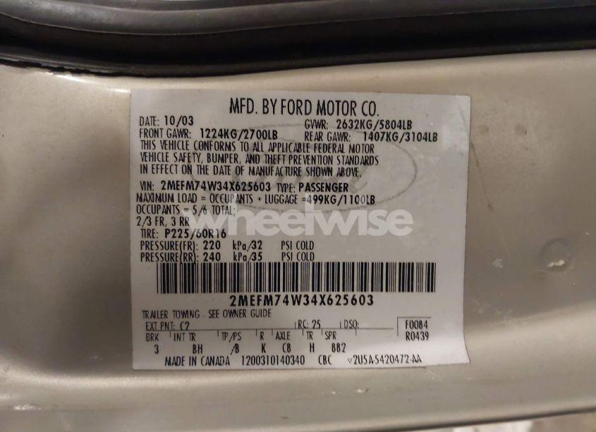 Photo 9 of 2004 Mercury Grand MARQUIS GS (VIN 2MEFM74W34X625603)