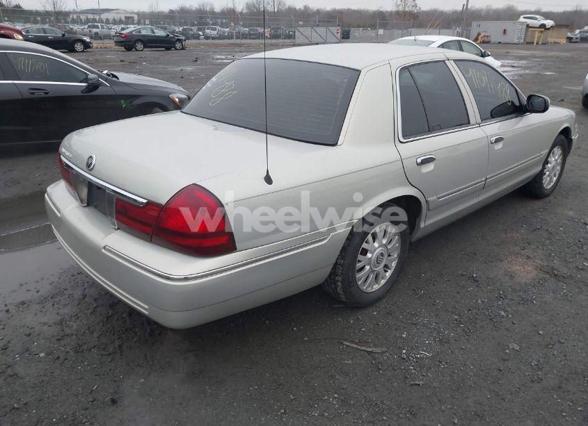 Photo 4 of 2005 Mercury Grand MARQUIS GS (VIN 2MEFM74W35X614537)