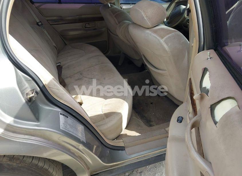 Photo 8 of 1999 Mercury Grand MARQUIS GS (VIN 2MEFM74W4XX631219)