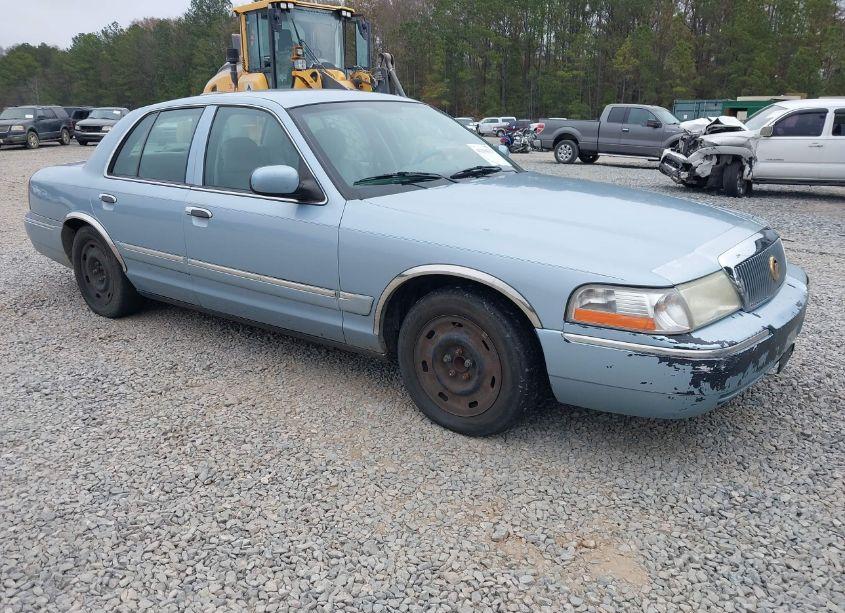 2003 Mercury Grand MARQUIS GS (VIN 2MEFM74W53X685820) main photo