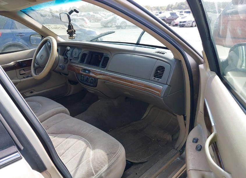 Photo 5 of 1999 Mercury Grand MARQUIS GS (VIN 2MEFM74W5XX695530)
