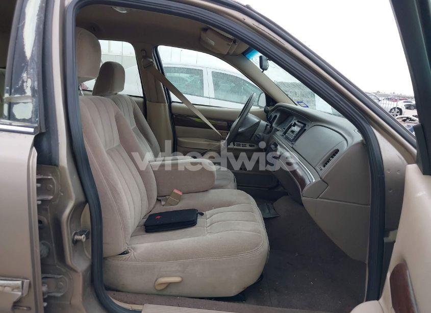 Photo 5 of 2003 Mercury Grand MARQUIS GS (VIN 2MEFM74W63X645018)