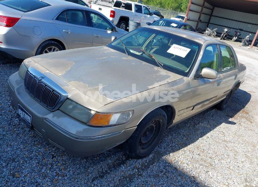 Photo 2 of 1999 Mercury Grand MARQUIS GS (VIN 2MEFM74W6XX626426)