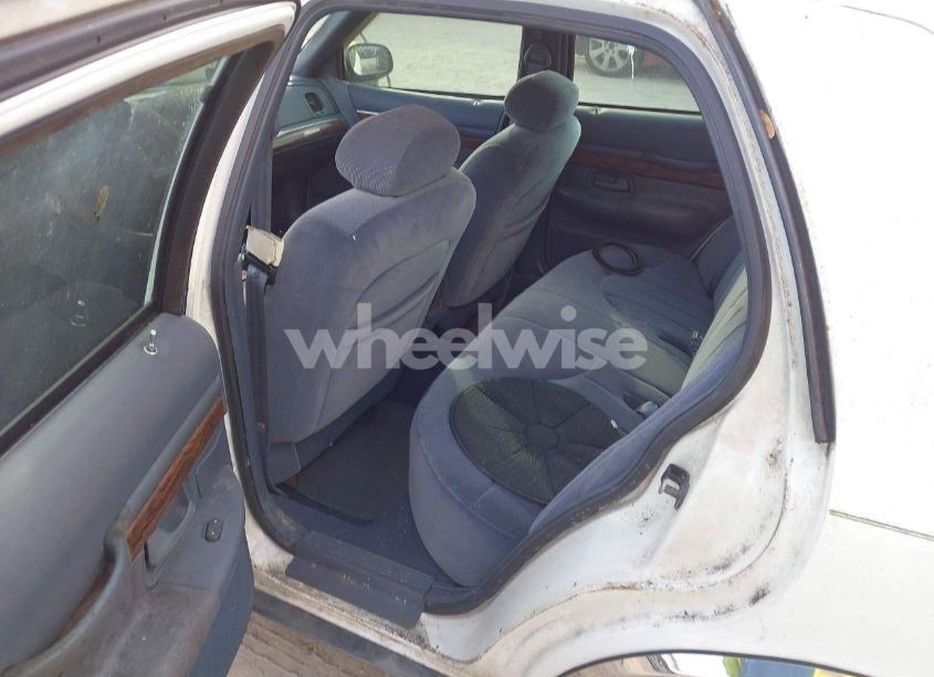 Photo 8 of 1999 Mercury Grand MARQUIS GS (VIN 2MEFM74W6XX679157)