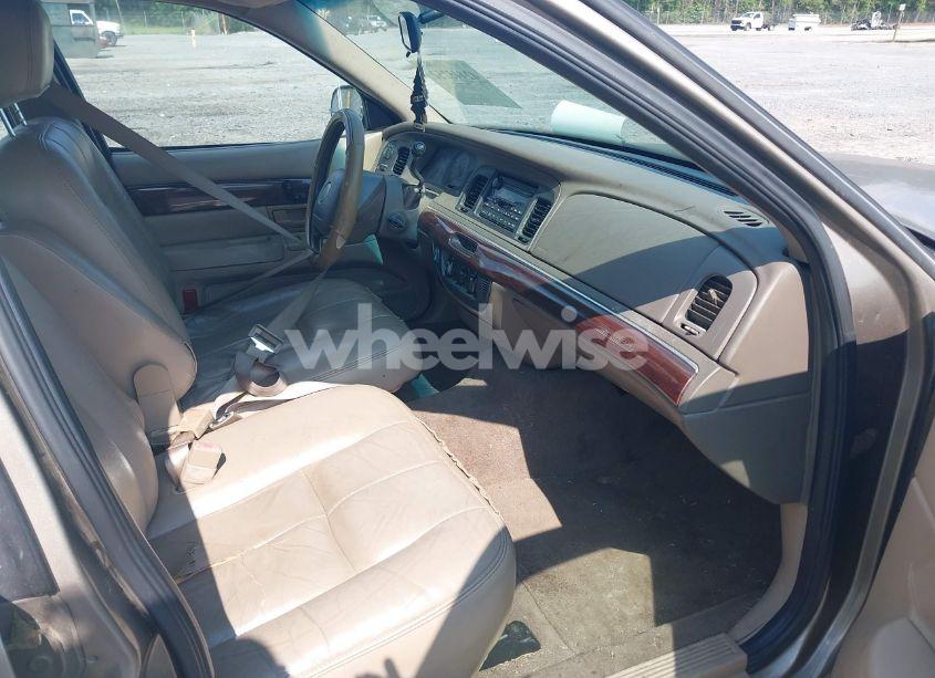 Photo 5 of 2003 Mercury Grand MARQUIS GS (VIN 2MEFM74W73X640765)