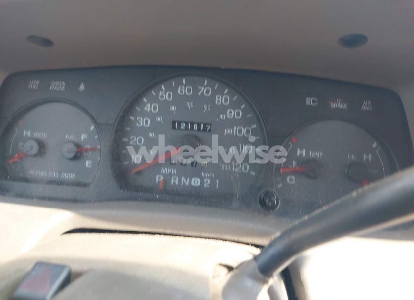 Photo 7 of 2003 Mercury Grand MARQUIS GS (VIN 2MEFM74W73X640765)