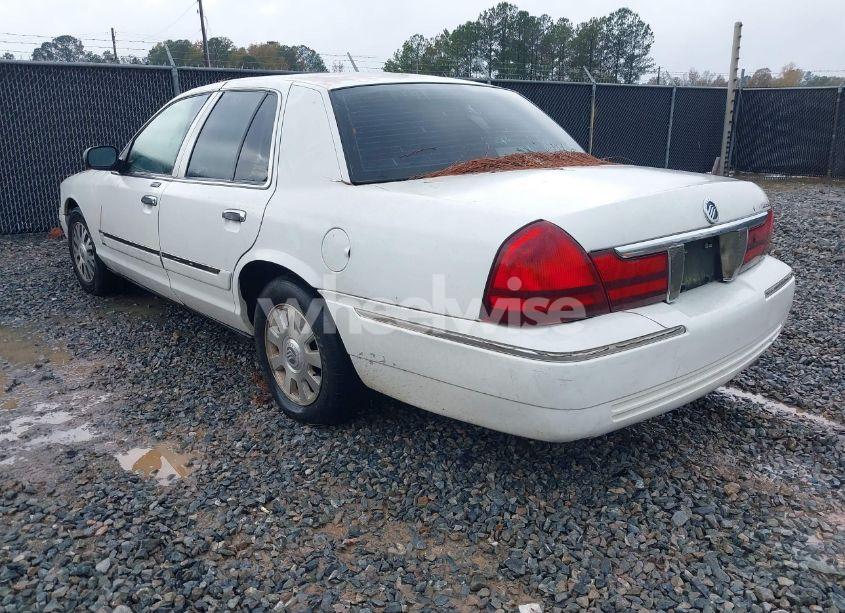Photo 3 of 2004 Mercury Grand MARQUIS GS (VIN 2MEFM74W74X617813)