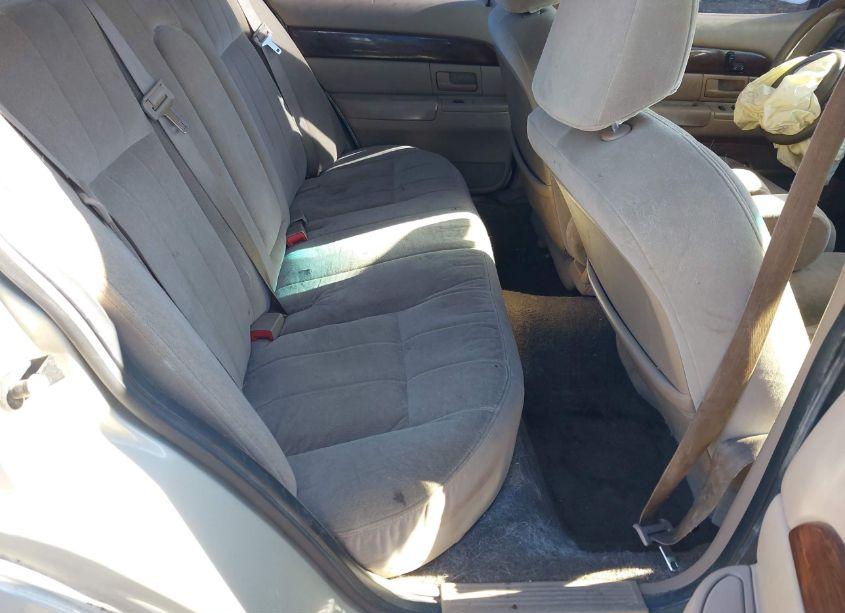 Photo 8 of 2004 Mercury Grand MARQUIS GS (VIN 2MEFM74W74X637589)