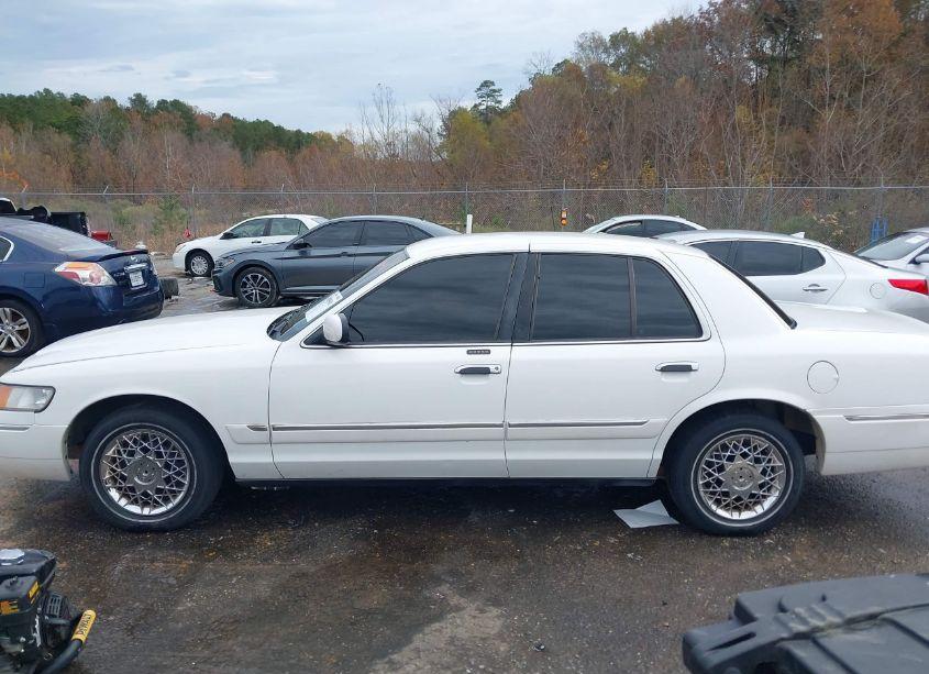 Photo 14 of 1999 Mercury Grand MARQUIS GS (VIN 2MEFM74W7XX717723)