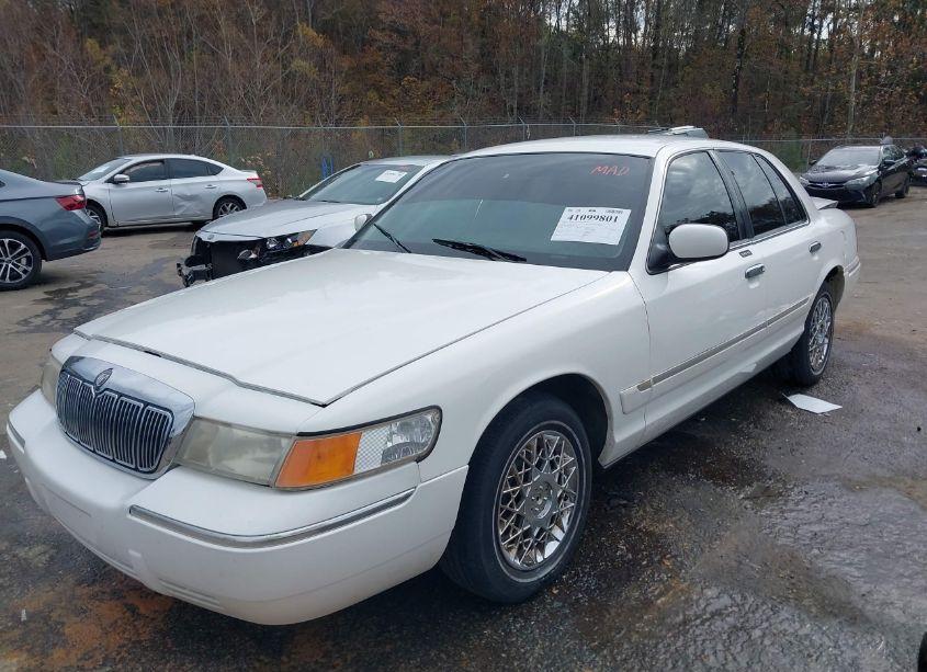 Photo 2 of 1999 Mercury Grand MARQUIS GS (VIN 2MEFM74W7XX717723)